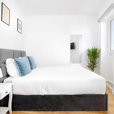 Modern Studio, 2 Min Walk To Douro River With Ac 別荘 *